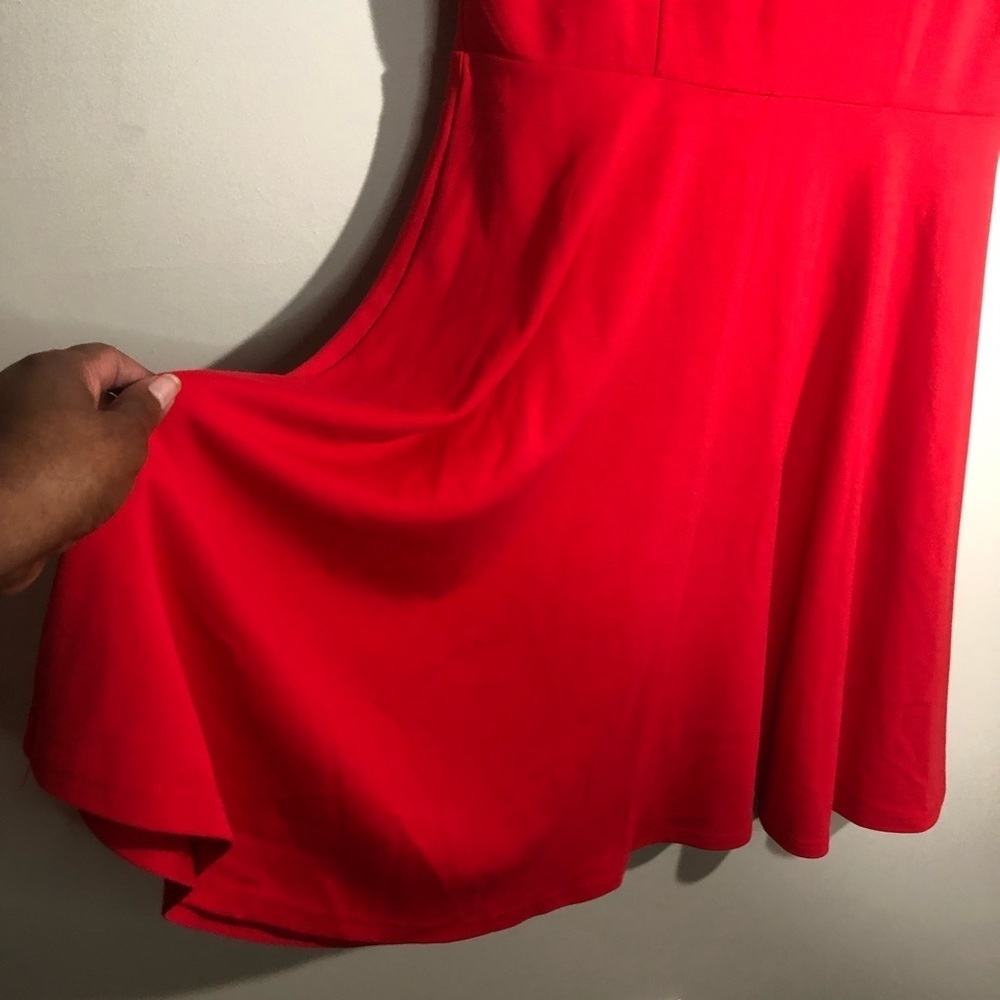 City Chic Flared Red Dress with Cap Sleeves Size S/16 - Picture 11 of 11